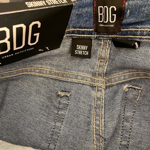 NWT BDG DISTRESSED SKINNY STRETCH JEANS MEN’S SIZE 30x30 - Picture 4 of 7